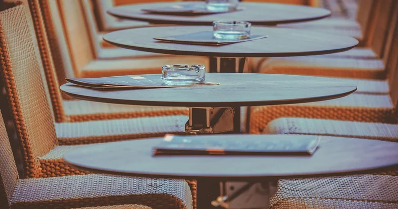 Restaurer et entretenir un buffet Mado sans le ruiner