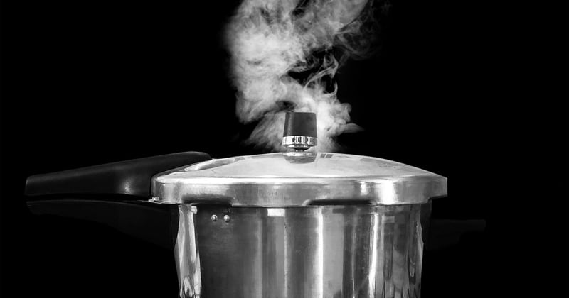 Staub ou le creuset : lequel choisir pour votre cuisine
